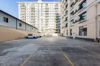 Bona Huishe International Hotel (Yinghu Park Bus Station Branch) - parking