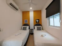 The Stallionz Signature Suites by IWH Suites - 露台