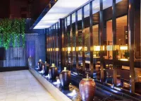 Crystal Pudi Hotel (Jingdezhen Taoyangli People's Square) - Airport Shuttle