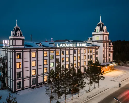 Lavande Hotel (Beijixing Square Songyuan Park Branch) โรงแรมในโม่เหอ