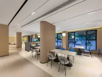 Home Inn (Chengdong Branch, Zhangzhou Qixingyan Scenic Area) Hotel di Zhaoqing
