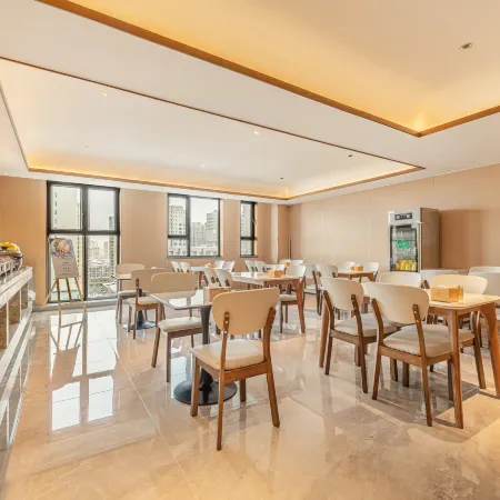 YiningJifengHotel