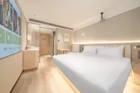 Libai Hotel (Chengdu Chunxi Road Luomashi Metro Station Branch) - parking
