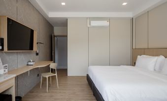 HippoTel Khaorang Phuket Town