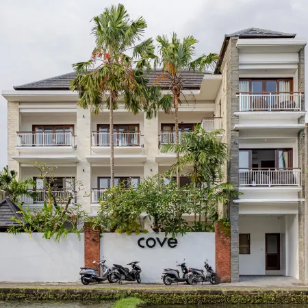 Cove Riendu Guesthouse Отели рядом с достопримечательностью «Пляж Берава»