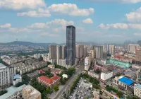 Cloud top 霽雲上·海景美宿（中山廣場地鐵站店） 大連港灣廣場附近的飯店