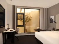 Atour Hotel (Chengdu Taikoo Li Dacisi) Hotels near Taikoo Li