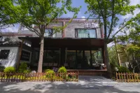 Bantang Homestay (Kaifeng Millennium City Park Wansui Mountain Martial Arts City)