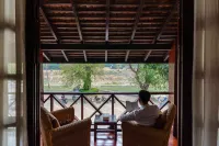 Ban Lakkham River View