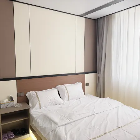 Xinyi Hotel (Congjiang High-Speed Railway Station)