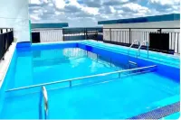 Skyview 3Br all ensuite3balconies Netfix Gym