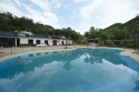 Mo Ye LinShuiYuan B&B