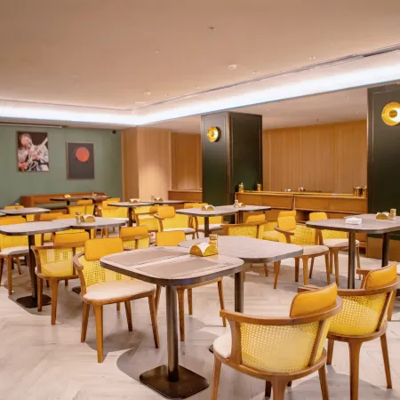 Orange Mercure (Chaozhou Ancient City West Lake Branch)
