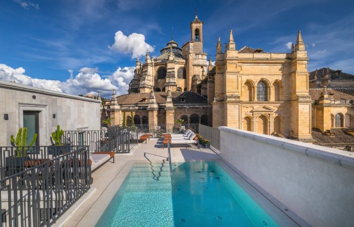 Gran Hotel Claridge Granada - Preferred Hotels & Resorts