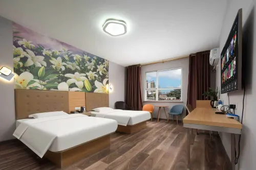 Golf Green 19 Hotel (Nanyang Railway Station Branch) - 2 Yıldız