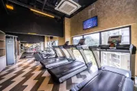 Premium Suites at Jalan Ion Delemen by BYON - Gym