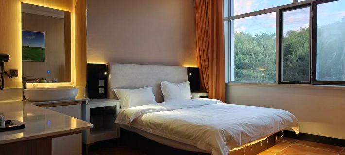 Yiqitian Hotel (Quanshan Bei Jie) Hotel a Ulaan Chab