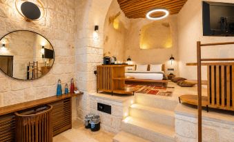 Luvi Cave Hotel
