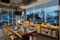 Fave Plus Hotel Pamanukan - Breakfast