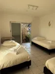Entire house for teams & groups · sleeps 12 · 1.8 km to Hannover Messe · fast Wi-Fi · parking