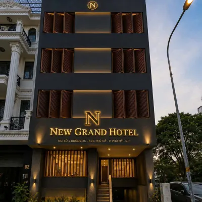 New Grand Hotel Hotel dekat Sân vận động CIS