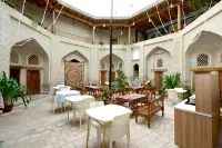 AIST HOTEL - parking