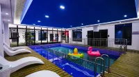 Chushan Residence · Courtyard-Style Hotel | Mellow · Soft · Garden Boutique Stay (Tekes Bagua City) - piscina