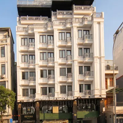 Reviah Hotel ソ 交差点周辺のホテル