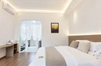 Yixi Story · Golden Snow Panorama | YL Sunrise Snow Mountain Resort - balcony