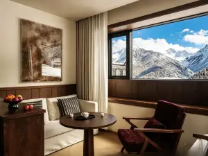 Daocheng Yading AZARA Nomad Black Highland Barley Hotel