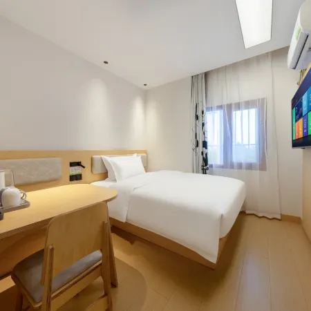 Yiju Hotel (Baoying New Asia Shopping Center Yeting Road)