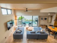 RUSIN Private Pool Villa ONNA - balcone