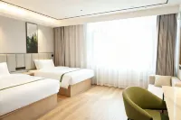 GreenTree Inn Express Hotel (Hotan Tuancheng Scenic Area) - 3성급