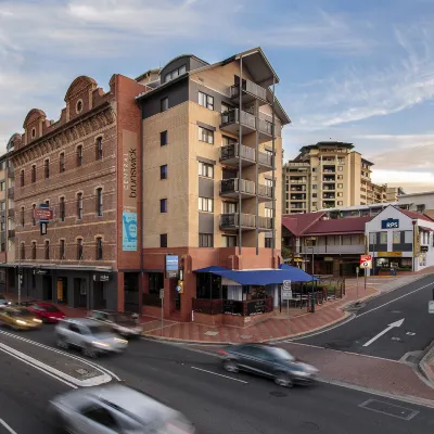 Central Brunswick Apartment Hotel Hotels near Fortitude Music Hall