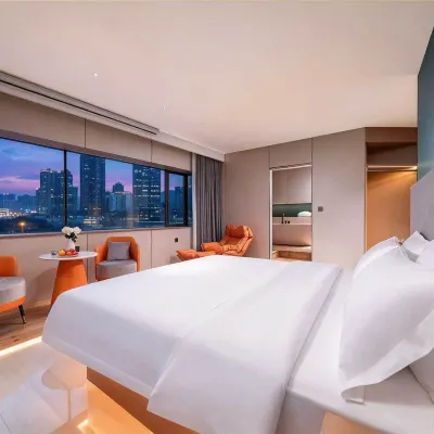 Nanning Lining Hotel Hotels near Shishan Park