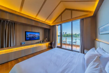 Yulin Jolie Vue Bontique Hotel（Kra Bay and Garden Expo Garden）