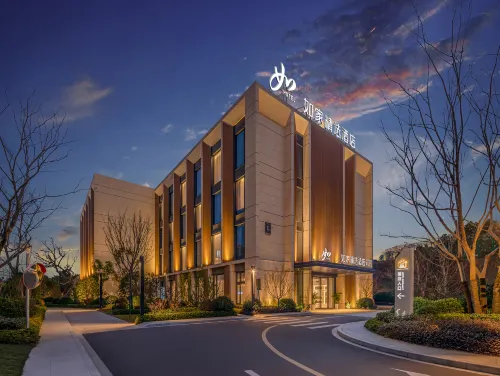 Homeinn Plus Hotel (Ningbo Fenghua Xikou Tengtou Ecological Park)