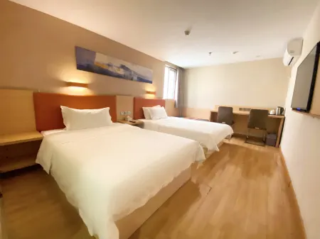 7 Days Premium (Guangzhou Tianhe Shipaiqiao Metro Station)