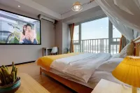 Senqiuli Apartment (Wuhan Zhongjia Village Metro Station Guiyuan Temple Branch)