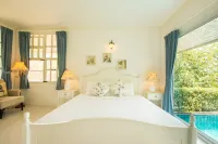 The Natural Garden Resort Hotels in Pong Nam Ron