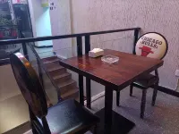 Riverside International Youth Hostel - Hostels