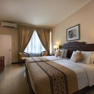 Berjaya Hotel Colombo Отели рядом с достопримечательностью «Mt Lavinia Beach»