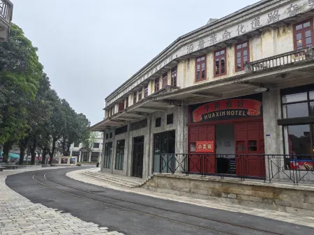 Meet Arcade Building Hotels