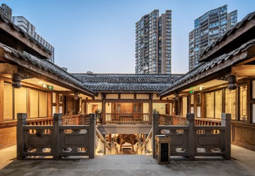 5. 충칭 난안 완다..