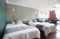 Tianyue Hotel (Zhenjiang Railway Station Wanda Plaza)