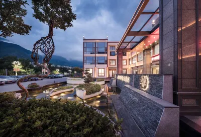 Mao County Minyoun Yatel Hotel Hotels near Chinese Ancient Castle of Erma