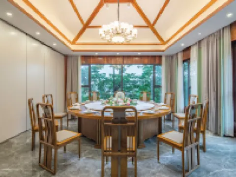 Rezen Retreat tianqiao xianju  Xianju (Jishou Aizhai Bridge Branch) Hotel di Jishou