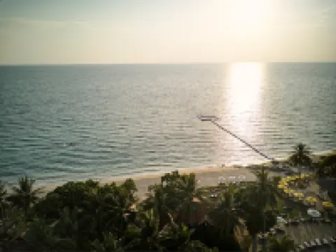 ラウィ ワリン リゾート アンド スパ ランタ島のホテル