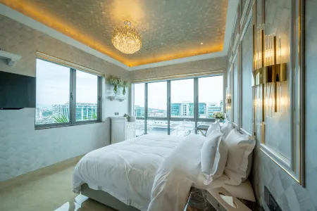 Ritz Residence @ Imago Mall Loft B