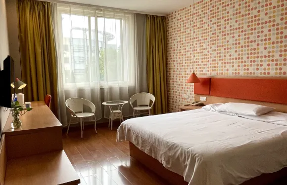 如家派柏·雲酒店（南京高淳地鐵站紅太陽廣場店）